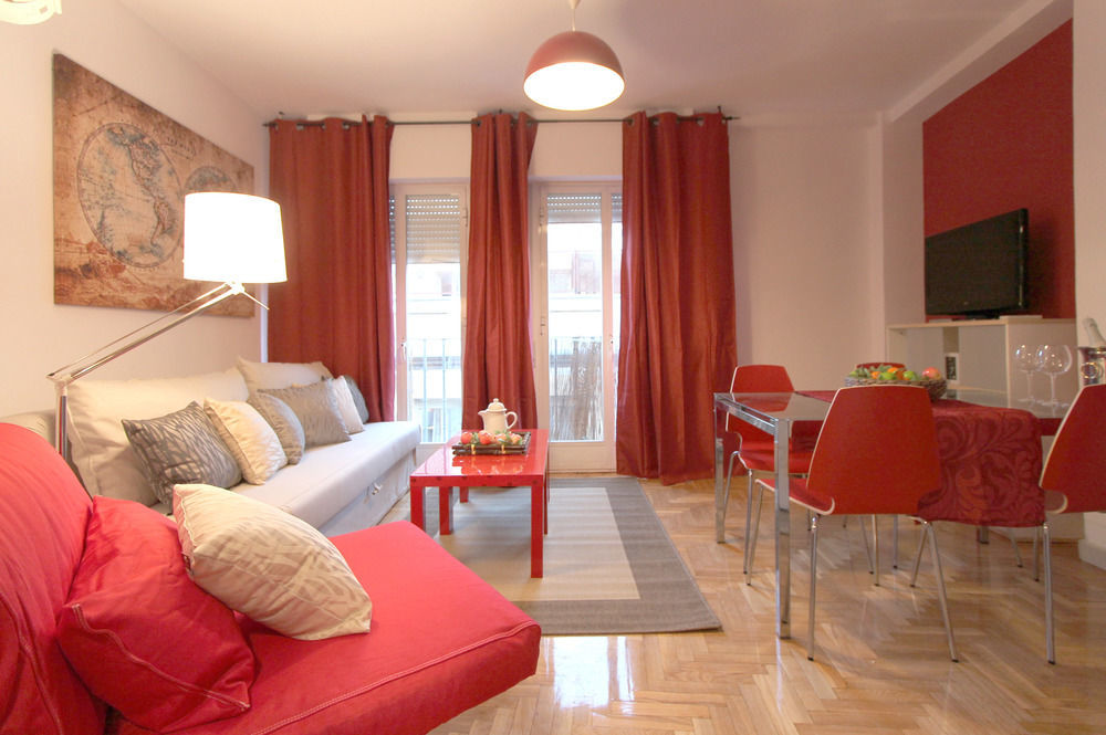 Apartamentos Goyescas Deco Madrid Luaran gambar