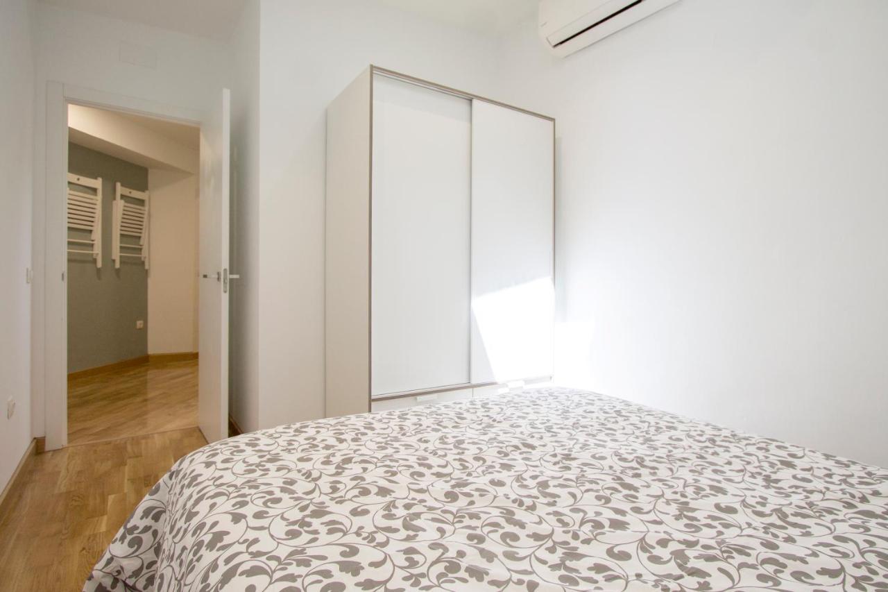 Apartamentos Goyescas Deco Madrid Luaran gambar